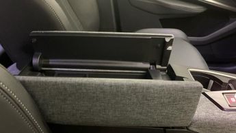 Peugeot 3008 73kWh GT SUV 5dr Electric Auto (210 ps)