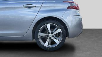 Peugeot 308 1.2 PureTech GPF Allure Hatchback 5dr Petrol EAT Euro 6 (s/s) (1