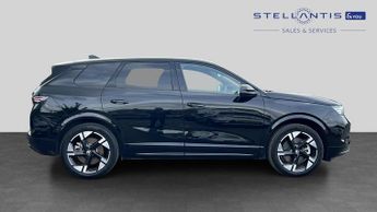Vauxhall Grandland Electric 73kWh Ultimate SUV 5dr Electric Auto (213 ps)
