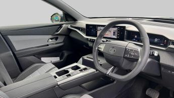 Vauxhall Grandland Electric 73kWh Ultimate SUV 5dr Electric Auto (213 ps)