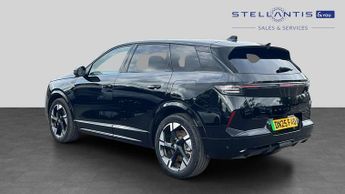 Vauxhall Grandland Electric 73kWh Ultimate SUV 5dr Electric Auto (213 ps)