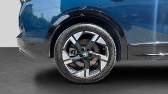 Vauxhall Grandland Electric 73kWh Ultimate SUV 5dr Electric Auto (213 ps)