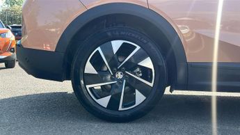 Vauxhall Grandland 1.2 Ultimate SUV 5dr Petrol Hybrid e-DCT Euro 6 (s/s) (145 ps)