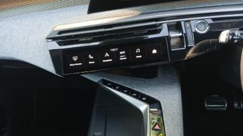 Peugeot 3008 73kWh GT SUV 5dr Electric Auto (210 ps)