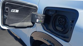 Peugeot 3008 73kWh GT SUV 5dr Electric Auto (210 ps)