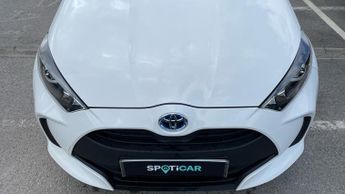 Toyota Yaris 1.5 VVT-h Icon Hatchback 5dr Petrol Hybrid E-CVT Euro 6 (s/s) (1
