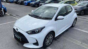 Toyota Yaris 1.5 VVT-h Icon Hatchback 5dr Petrol Hybrid E-CVT Euro 6 (s/s) (1
