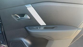 Citroen C4 1.2 PureTech MAX Hatchback 5dr Petrol EAT8 Euro 6 (s/s) (130 ps)