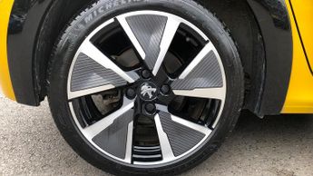 Peugeot 208 50kWh GT Premium Hatchback 5dr Electric Auto (136 ps)