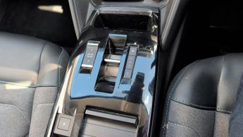 Citroen C4 50kWh Shine Hatchback 5dr Electric Auto (136 ps)