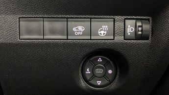 Citroen C4 1.2 PureTech MAX Hatchback 5dr Petrol EAT8 Euro 6 (s/s) (130 ps)