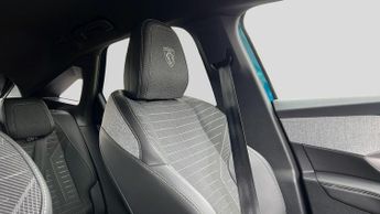 Peugeot 3008 73kWh GT SUV 5dr Electric Auto (210 ps)
