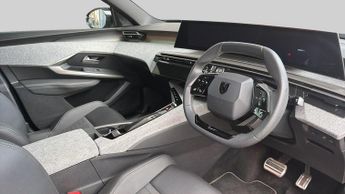 Peugeot 3008 73kWh GT SUV 5dr Electric Auto (210 ps)