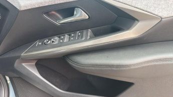 Peugeot 3008 73kWh GT SUV 5dr Electric Auto (210 ps)
