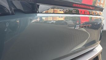 Peugeot 3008 73kWh GT SUV 5dr Electric Auto (210 ps)