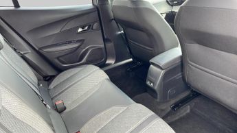 Peugeot 2008 50kWh Allure SUV 5dr Electric Auto (7kW Charger) (136 ps)