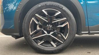 Peugeot 3008 SUV 1.2 Allure SUV 5dr Petrol Hybrid e-DSC6 Euro 6 (s/s) (136 ps)