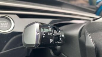 Peugeot 3008 SUV 1.2 Allure SUV 5dr Petrol Hybrid e-DSC6 Euro 6 (s/s) (136 ps)