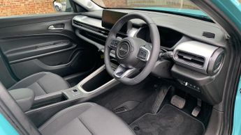 Jeep Avenger 54kWh e-Summit SUV 5dr Electric Auto (156 ps)