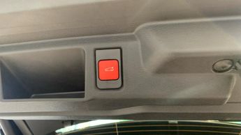 Vauxhall Grandland 1.2 Ultimate SUV 5dr Petrol Hybrid e-DCT Euro 6 (s/s) (136 ps)