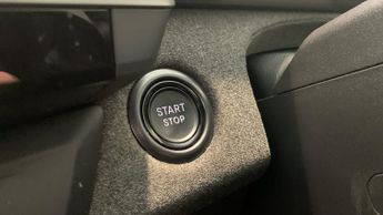 Vauxhall Grandland 1.2 Ultimate SUV 5dr Petrol Hybrid e-DCT Euro 6 (s/s) (136 ps)