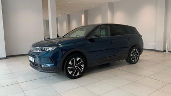Vauxhall Grandland 1.2 Ultimate SUV 5dr Petrol Hybrid e-DCT Euro 6 (s/s) (136 ps)