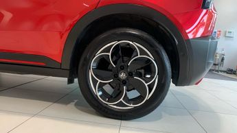 Alfa Romeo Junior 54kWh Elettrica Speciale SUV 5dr Electric Auto (156 ps)