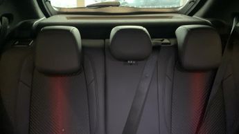 Alfa Romeo Junior 54kWh Elettrica Speciale SUV 5dr Electric Auto (156 ps)