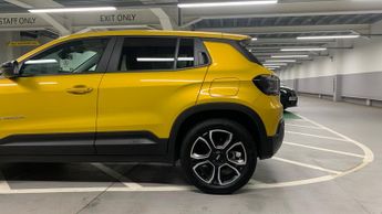Jeep Avenger 54kWh e-Summit SUV 5dr Electric Auto (156 ps)