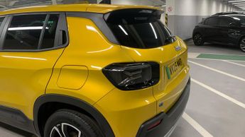 Jeep Avenger 54kWh e-Summit SUV 5dr Electric Auto (156 ps)
