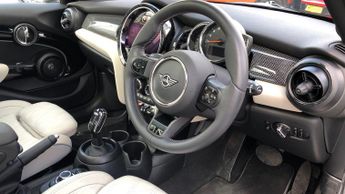 Mini Hatch 1.5 Cooper Exclusive Steptronic Euro 6 (s/s) 5dr