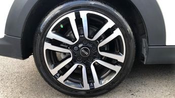 Mini Hatch 1.5 Cooper Exclusive Steptronic Euro 6 (s/s) 5dr
