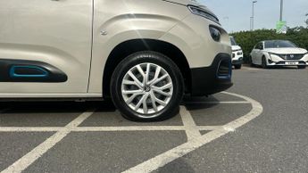 Citroen Berlingo 50kWh Feel XL MPV 5dr Electric Auto (7.4kW Charger) (136 ps)