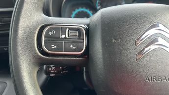 Citroen Berlingo 50kWh Feel XL MPV 5dr Electric Auto (7.4kW Charger) (136 ps)