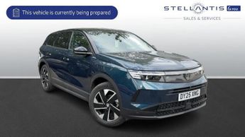 Vauxhall Grandland 1.2 Ultimate SUV 5dr Petrol Hybrid e-DCT Euro 6 (s/s) (136 ps)