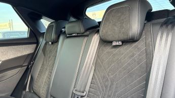 Peugeot 3008 73kWh GT SUV 5dr Electric Auto (210 ps)