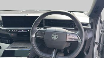Vauxhall Grandland Electric 73kWh Ultimate SUV 5dr Electric Auto (213 ps)