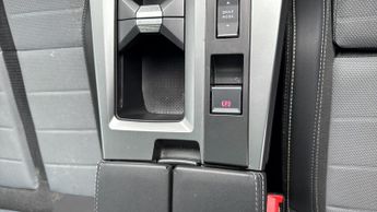Vauxhall Grandland Electric 73kWh Ultimate SUV 5dr Electric Auto (213 ps)