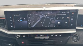 Vauxhall Grandland Electric 73kWh Ultimate SUV 5dr Electric Auto (213 ps)