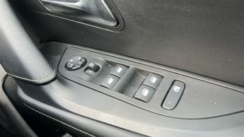 Peugeot 2008 50kWh GT SUV 5dr Electric Auto (7kW Charger) (136 ps)