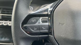 Peugeot 2008 50kWh GT SUV 5dr Electric Auto (7kW Charger) (136 ps)