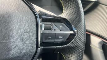 Peugeot 2008 50kWh GT SUV 5dr Electric Auto (7kW Charger) (136 ps)