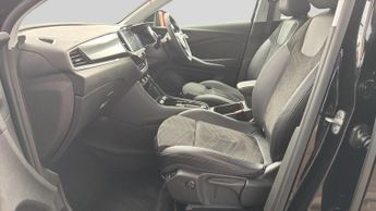 Vauxhall Grandland 1.2 Turbo Ultimate SUV 5dr Petrol Auto Euro 6 (s/s) (130 ps)