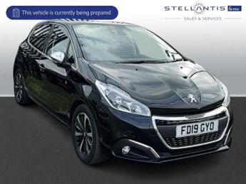 Peugeot 208 1.2 PureTech Tech Edition Hatchback 5dr Petrol Manual Euro 6 (s/