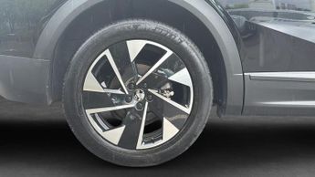 Vauxhall Grandland 1.2 Ultimate SUV 5dr Petrol Hybrid e-DCT Euro 6 (s/s) (136 ps)