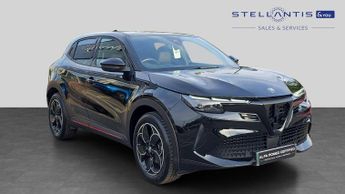 Alfa Romeo Junior 54kWh Elettrica Speciale SUV 5dr Electric Auto (156 ps)