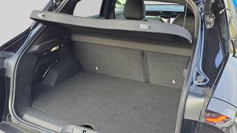 Alfa Romeo Junior 54kWh Elettrica Speciale SUV 5dr Electric Auto (156 ps)