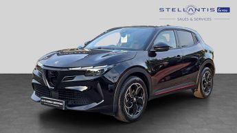 Alfa Romeo Junior 54kWh Elettrica Speciale SUV 5dr Electric Auto (156 ps)