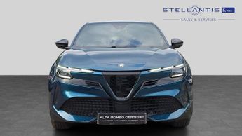Alfa Romeo Junior 54kWh Elettrica Speciale SUV 5dr Electric Auto (156 ps)