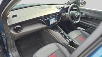 Alfa Romeo Junior 54kWh Elettrica Speciale SUV 5dr Electric Auto (156 ps)